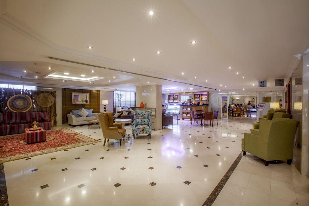 Golden Sands Апарт-готель Дубай